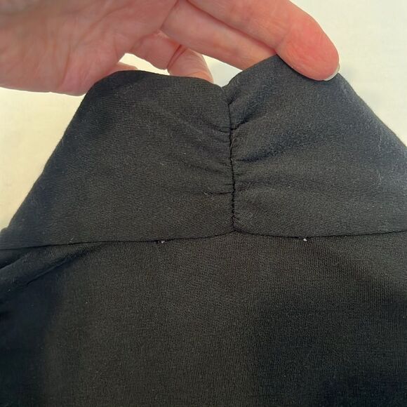 Michael Michael Kors size small black long sleeve wrap front knit top EUC - Picture 12 of 14